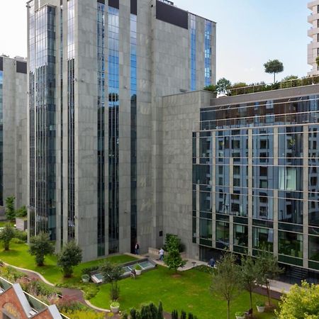 City Center Apartments Grzybowska With Parking By Noclegi Renters Варшава Екстериор снимка