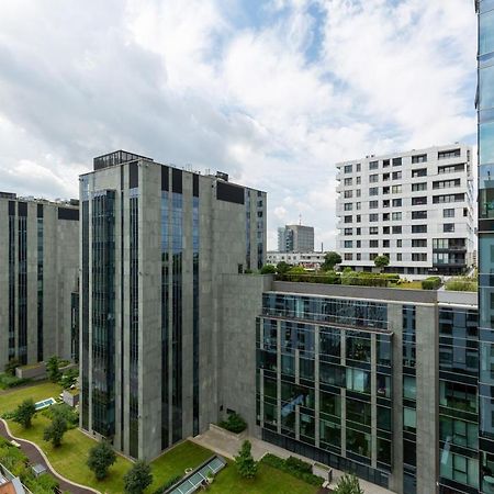 City Center Apartments Grzybowska With Parking By Noclegi Renters Варшава Екстериор снимка
