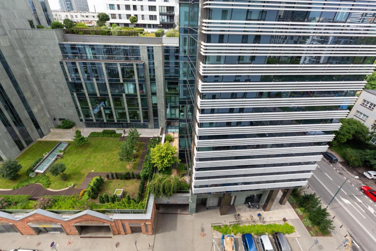 City Center Apartments Grzybowska With Parking By Noclegi Renters Варшава Екстериор снимка